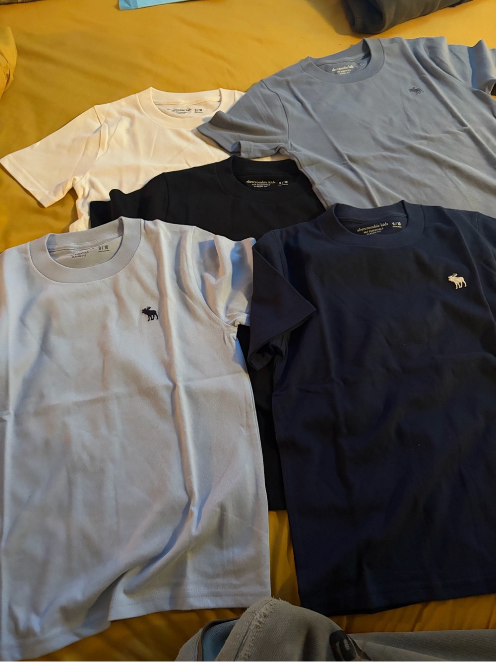 abercrombie kids Short Sleeve Tee set